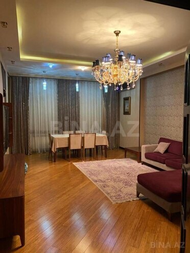 Продаётся 3-комн. новостройка 155 м², м. Иншаатчылар, photo 1 from 14