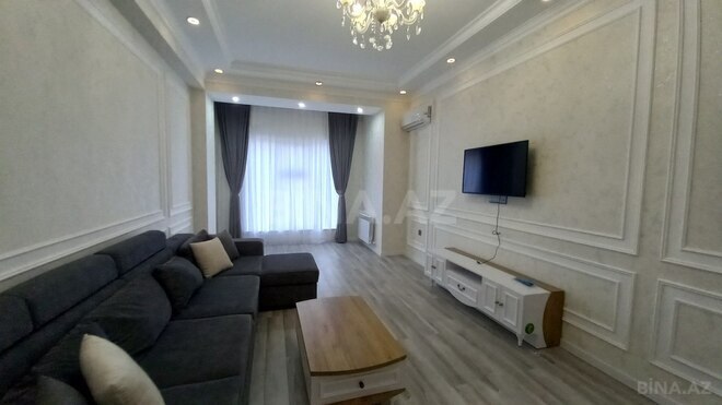 Сдаётся 2-комн. новостройка 85 м², м. Низами, photo 1 from 21