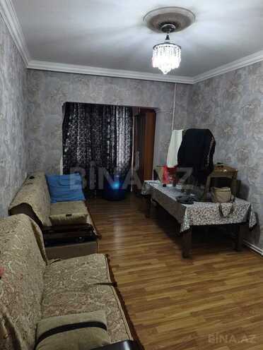 Satılır 2 otaqlı köhnə tikili 65 m², Əhmədli m., photo 1 from 9
