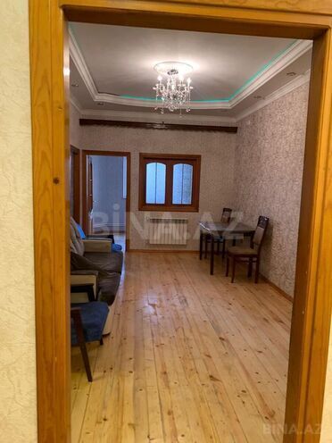 Satılır 2 otaqlı köhnə tikili 67 m², Xalqlar Dostluğu m., photo 3 from 6