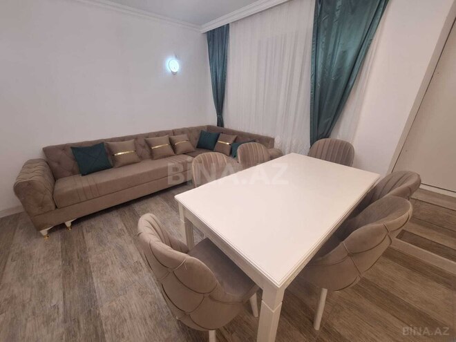 İcarəyə verilir 2 otaqlı həyət evi/bağ evi 70 m², M.Ə.Rəsulzadə q., photo 1 from 18