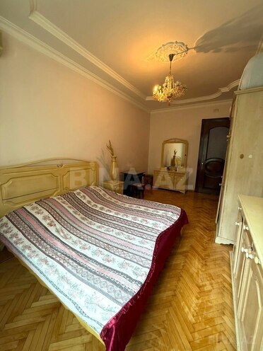 Satılır 4 otaqlı köhnə tikili 110 m², Gənclik m., photo 9 from 18