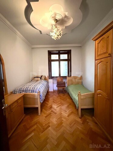 Satılır 4 otaqlı köhnə tikili 110 m², Gənclik m., photo 10 from 18