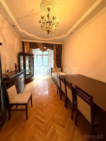 Satılır 4 otaqlı köhnə tikili 110 m², Gənclik m., photo 5 from 18