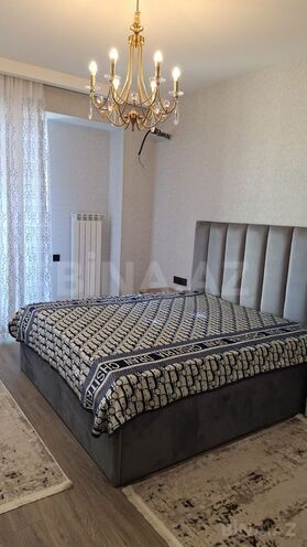 Сдаётся 4-комн. новостройка 200 м², м. 8 ноября, photo 1 from 16