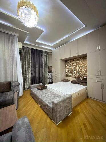 Сдаётся 1-комн. новостройка 60 м², м. 8 ноября, photo 1 from 10