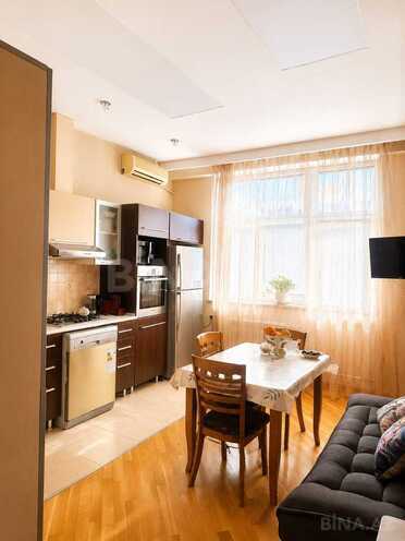 Продаётся 3-комн. новостройка 128 м², м. Элмляр Академиясы, photo 9 from 14