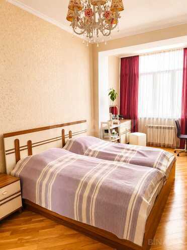 Продаётся 3-комн. новостройка 128 м², м. Элмляр Академиясы, photo 10 from 14
