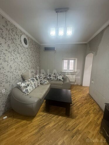Сдаётся 3-комн. вторичка 85 м², м. Низами, photo 9 from 31