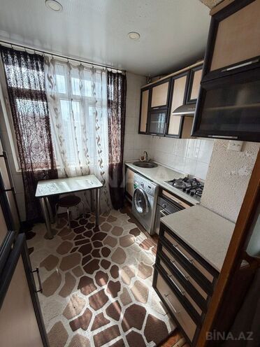 Satılır 3 otaqlı köhnə tikili 60 m², 8-ci mikrorayon q., photo 1 from 12