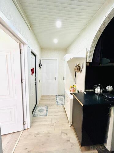 Satılır 3 otaqlı köhnə tikili 71 m², M.Ə.Rəsulzadə q., photo 10 from 11