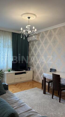 Satılır 2 otaqlı köhnə tikili 45 m², Nəsimi m., photo 1 from 9