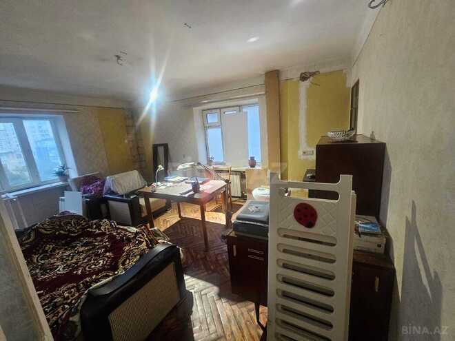 Satılır 2 otaqlı köhnə tikili 50 m², İnşaatçılar m., photo 3 from 12