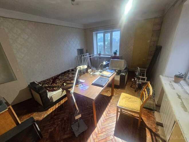 Satılır 2 otaqlı köhnə tikili 50 m², İnşaatçılar m., photo 6 from 12