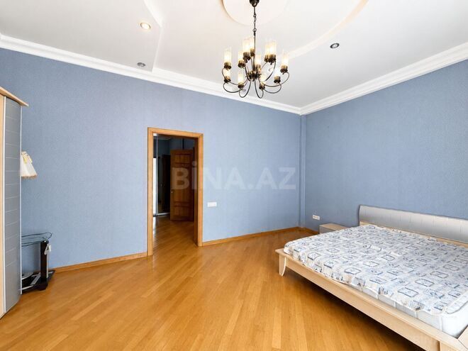 İcarəyə verilir 3 otaqlı yeni tikili 190 m², 28 May m., photo 13 from 24