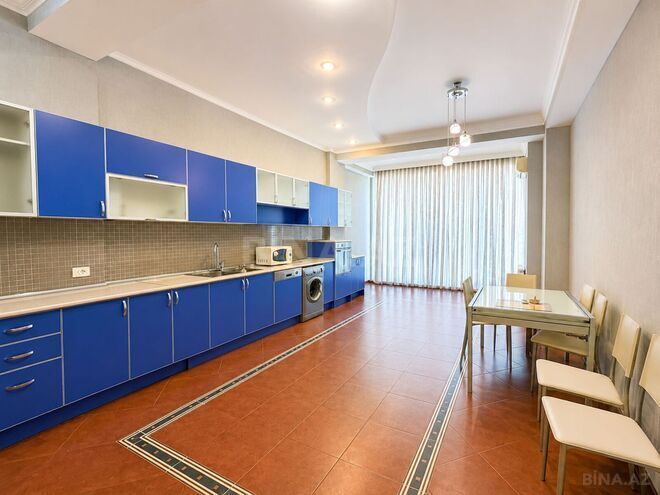 İcarəyə verilir 3 otaqlı yeni tikili 190 m², 28 May m., photo 17 from 24