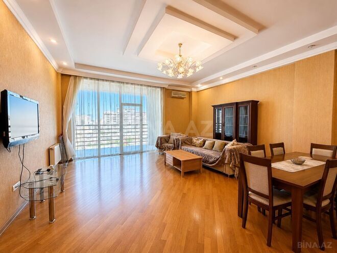İcarəyə verilir 3 otaqlı yeni tikili 190 m², 28 May m., photo 4 from 24