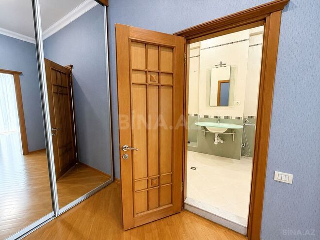 İcarəyə verilir 3 otaqlı yeni tikili 190 m², 28 May m., photo 15 from 24
