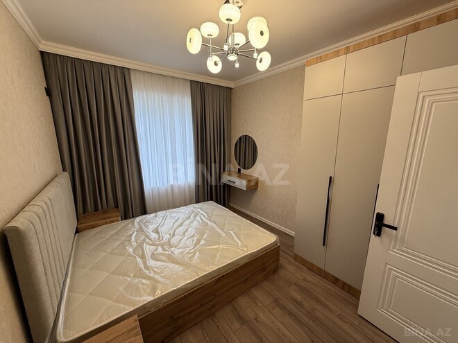 Продаётся 3-комн. вторичка 55 м², м. Нефтчиляр, photo 7 from 14