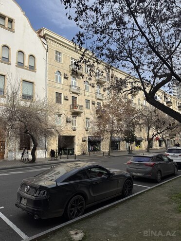 Satılır 2 otaqlı köhnə tikili 60 m², 28 May m., photo 5 from 11