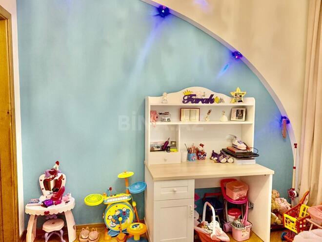 Satılır 4 otaqlı köhnə tikili 110 m², İnşaatçılar m., photo 25 from 31