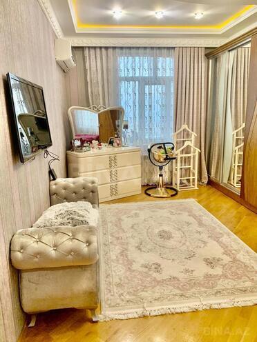 Satılır 4 otaqlı köhnə tikili 110 m², İnşaatçılar m., photo 9 from 31