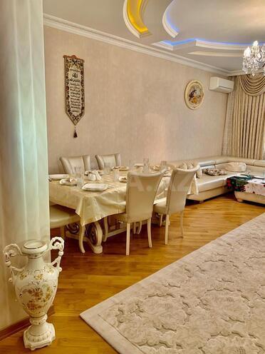 Satılır 4 otaqlı köhnə tikili 110 m², İnşaatçılar m., photo 14 from 31