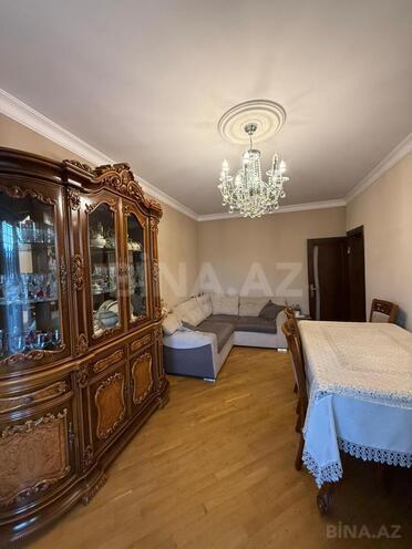 Satılır 4 otaqlı köhnə tikili 110 m², İnşaatçılar m., photo 8 from 27