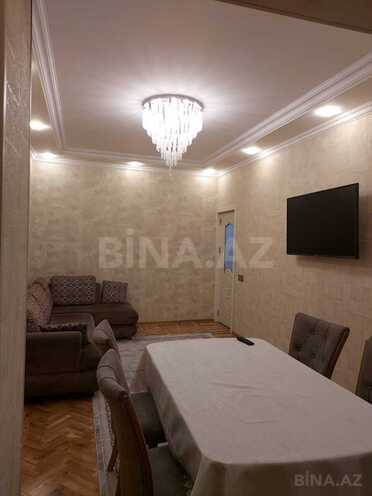Satılır 4 otaqlı köhnə tikili 110 m², İnşaatçılar m., photo 17 from 23