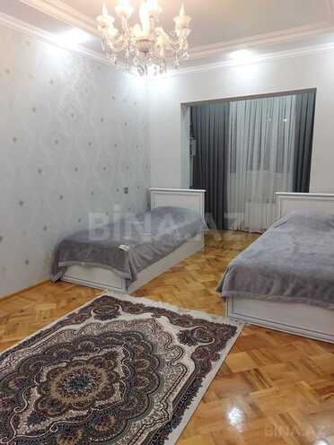 Satılır 4 otaqlı köhnə tikili 110 m², İnşaatçılar m., photo 11 from 23