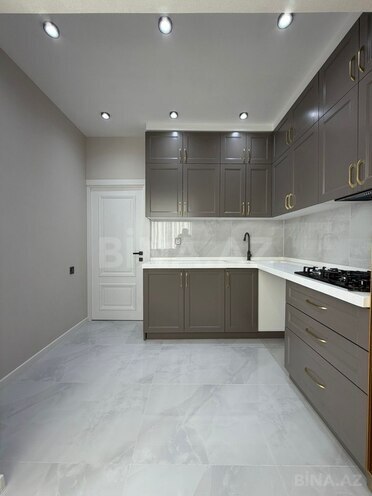 Satılır 4 otaqlı köhnə tikili 100 m², Bakıxanov q., photo 21 from 28