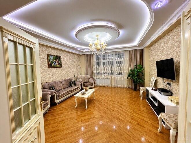 Satılır 3 otaqlı yeni tikili 135.5 m², Neftçilər m., photo 1 from 13