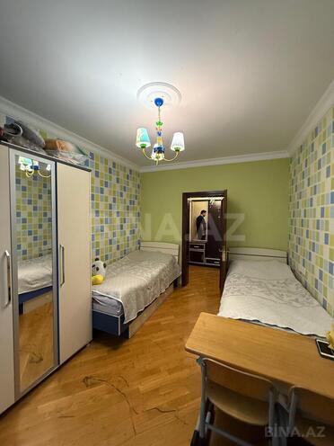 Продаётся 4-комн. вторичка 110 м², м. Иншаатчылар, photo 12 from 23