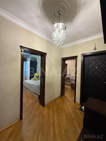 Продаётся 4-комн. вторичка 110 м², м. Иншаатчылар, photo 13 from 23