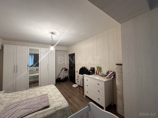 Satılır 3 otaqlı köhnə tikili 95 m², Qara Qarayev m., photo 9 from 18