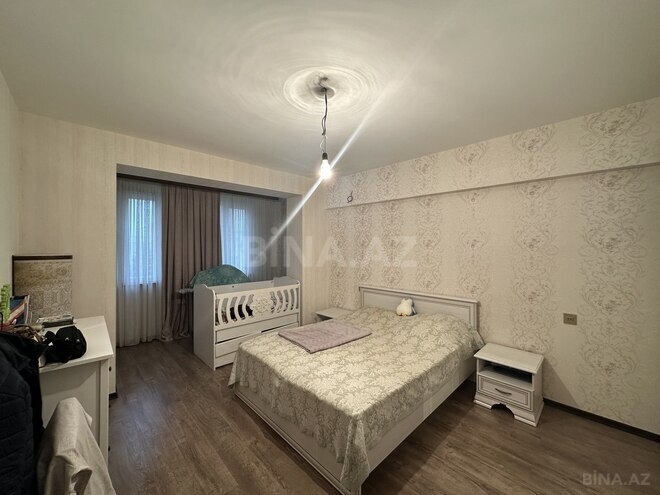Satılır 3 otaqlı köhnə tikili 95 m², Qara Qarayev m., photo 6 from 18