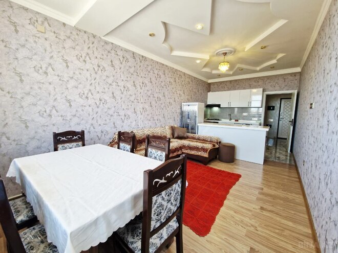 Сдаётся 2-комн. новостройка 65 м², м. Нефтчиляр, photo 4 from 13
