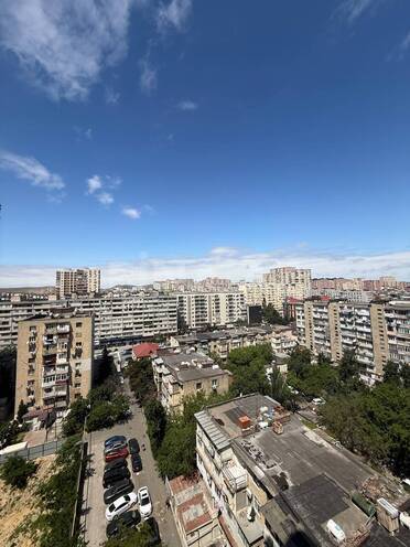 Сдаётся 3-комн. новостройка 80 м², м. Иншаатчылар, photo 1 from 14