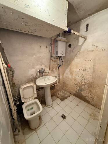Satılır 2 otaqlı köhnə tikili 40 m², Xalqlar Dostluğu m., photo 5 from 10
