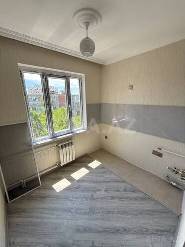 Продаётся 1-комн. вторичка 40 м², м. Нефтчиляр, photo 6 from 9