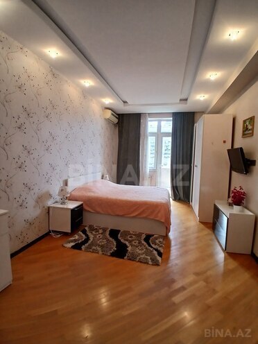 İcarəyə verilir 3 otaqlı yeni tikili 140 m², 28 May m., photo 19 from 27