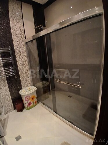 İcarəyə verilir 3 otaqlı yeni tikili 140 m², 28 May m., photo 24 from 27