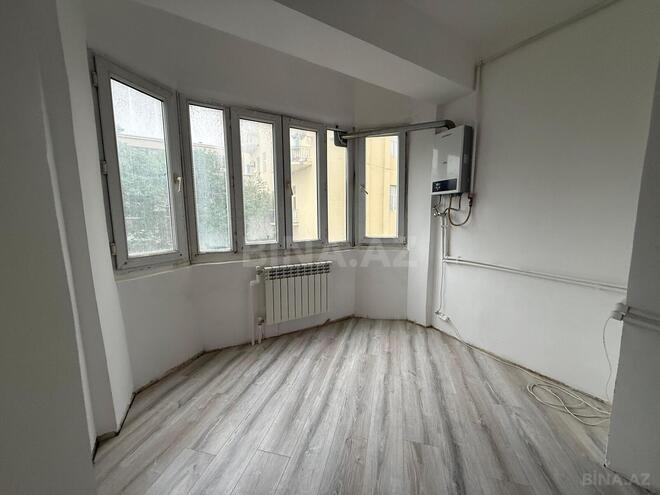 Продаётся 3-комн. вторичка 90 м², Ясамальский р., photo 7 from 19