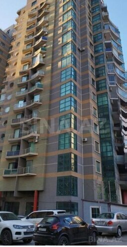 Satılır 4 otaqlı yeni tikili 205 m², 28 May m., photo 1 from 10