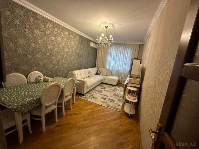 Продаётся 3-комн. вторичка 75 м², м. Нариман Нариманов, photo 1 from 13
