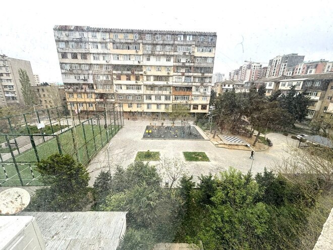 Сдаётся 3-комн. вторичка 72 м², м. Кара Караев, photo 25 from 28