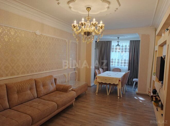 Satılır 4 otaqlı köhnə tikili 100 m², Qaraçuxur q., photo 1 from 16