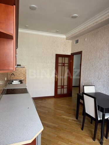 Сдаётся 2-комн. новостройка 80 м², м. Низами, photo 9 from 13