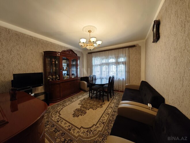 Продается 2-комн. вторичка 60 м², пос. Бакиханова, photo 1 from 14