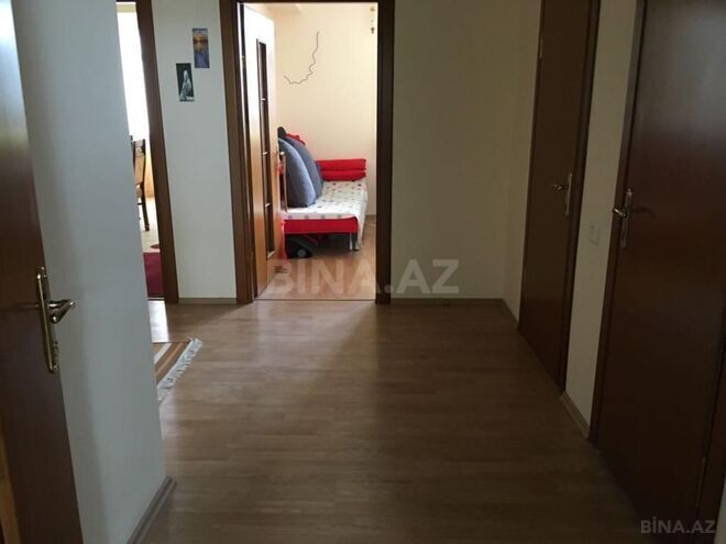 Satılır 3 otaqlı köhnə tikili 90 m², İnşaatçılar m., photo 6 from 10